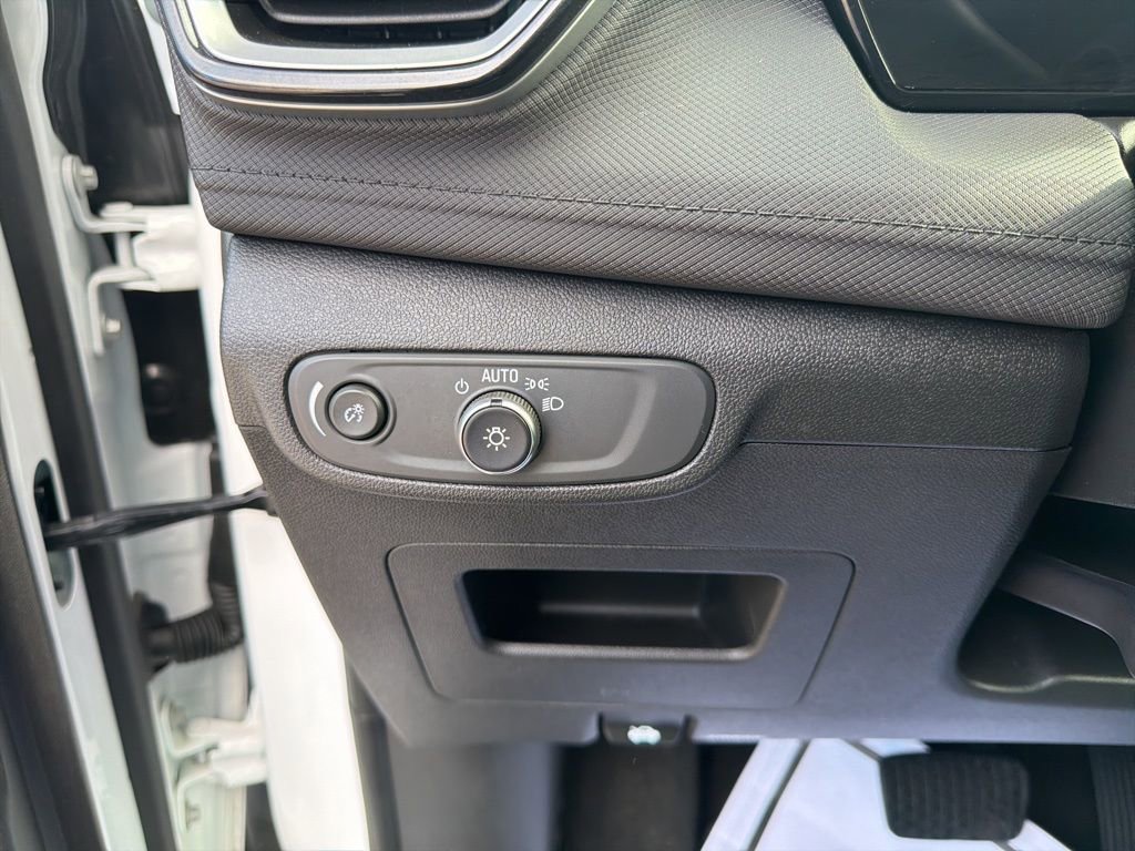 Certified 2025 Chevrolet TrailBlazer LT AWD/4WD image 16