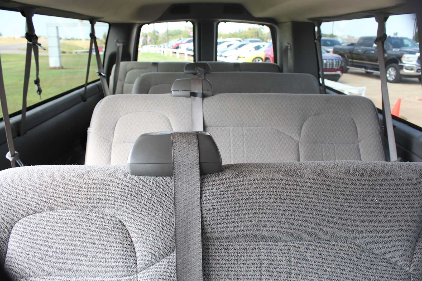 Used 2025 Chevrolet Express 3500 LT w/ LT Preferred Equipment Group RWD image 23