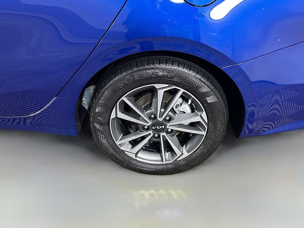Used 2023 Kia Forte LXS image 32