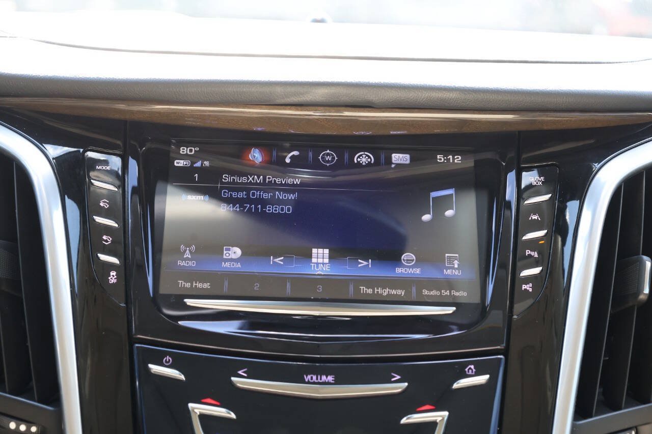 Used 2020 Cadillac Escalade Luxury AWD/4WD image 21
