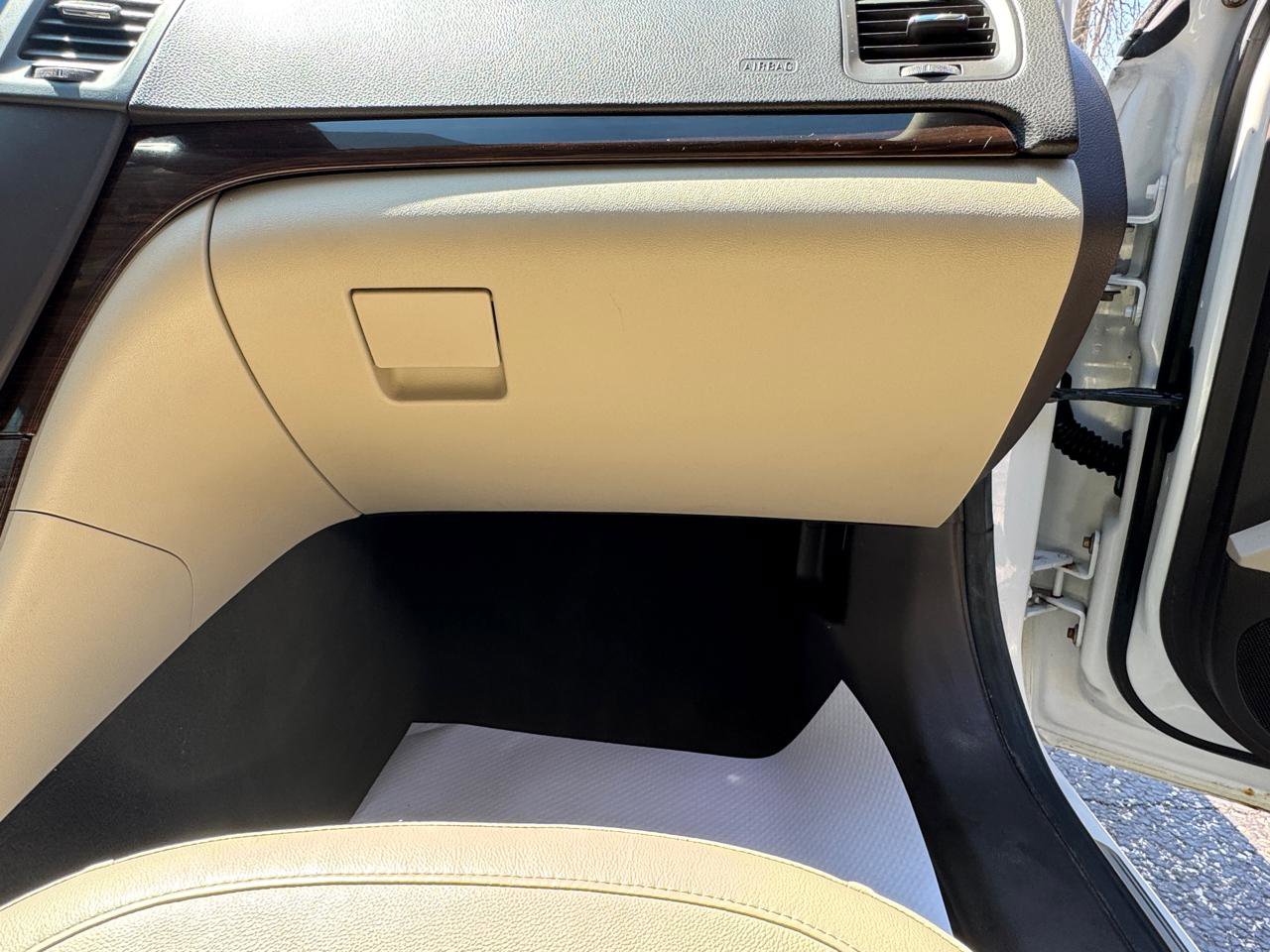 Used 2011 Buick Regal CXL w/ RL2 Preferred Equipment Group image 31