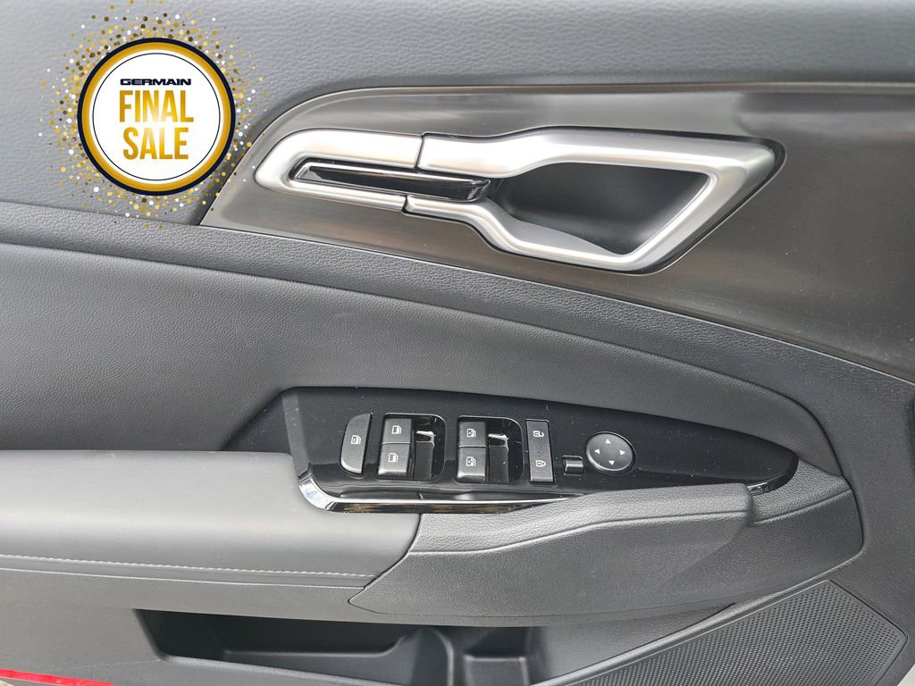 Certified 2025 Kia Sportage EX image 22