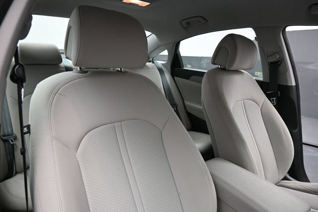 Used 2017 Hyundai Sonata SE FWD image 27