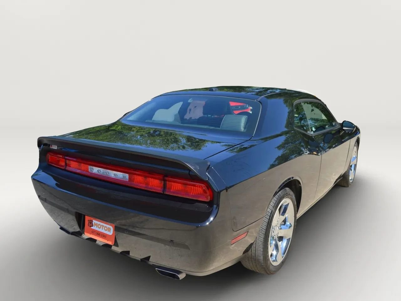 Used 2014 Dodge Challenger SXT Plus RWD image 8