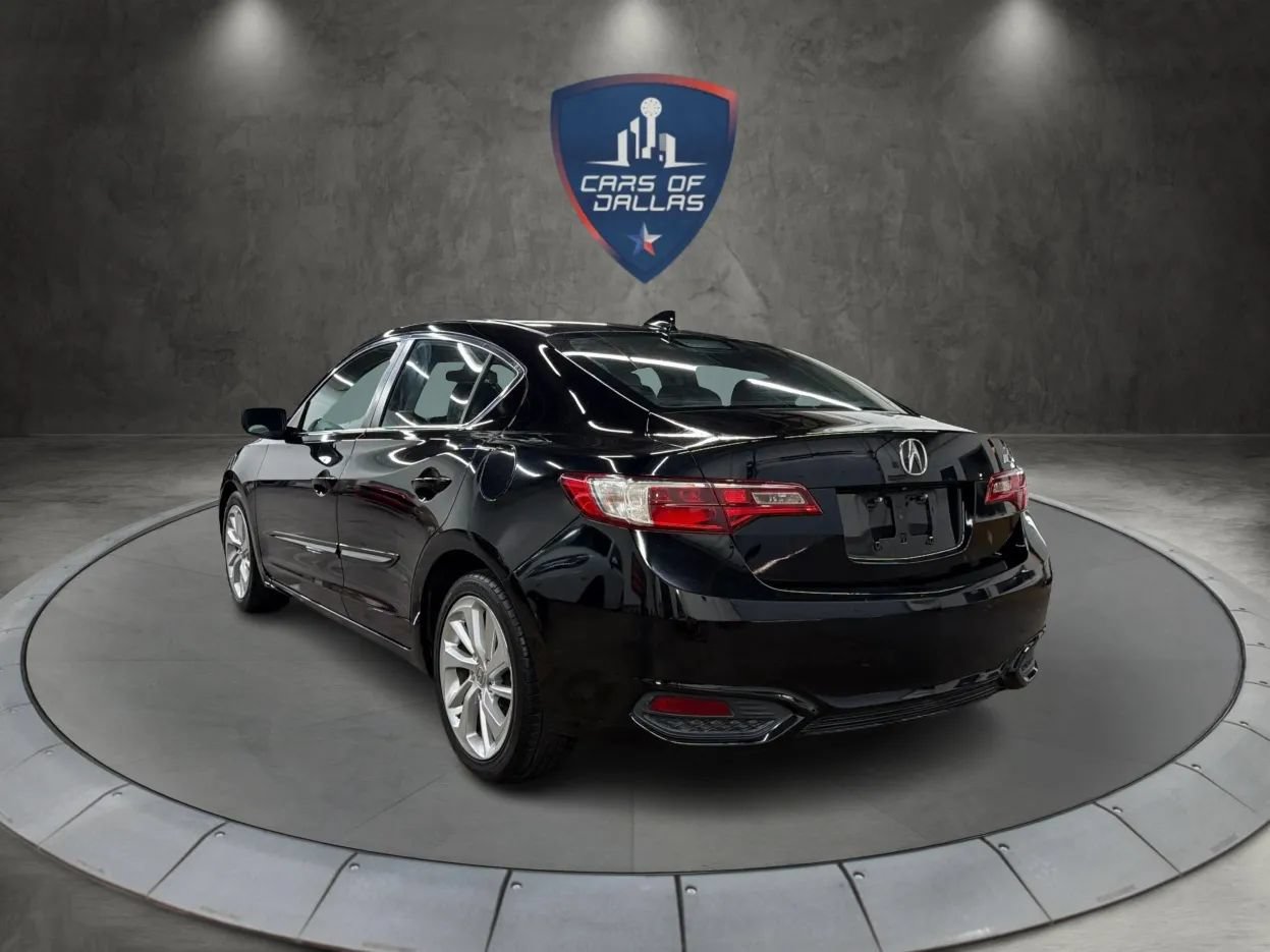 Used 2017 Acura ILX FWD image 3