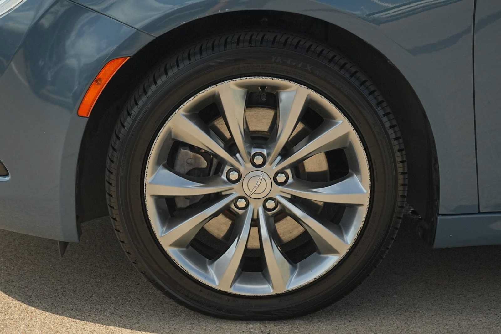 Used 2015 Chrysler 200 S w/ Navigation & Sound Group I FWD image 7
