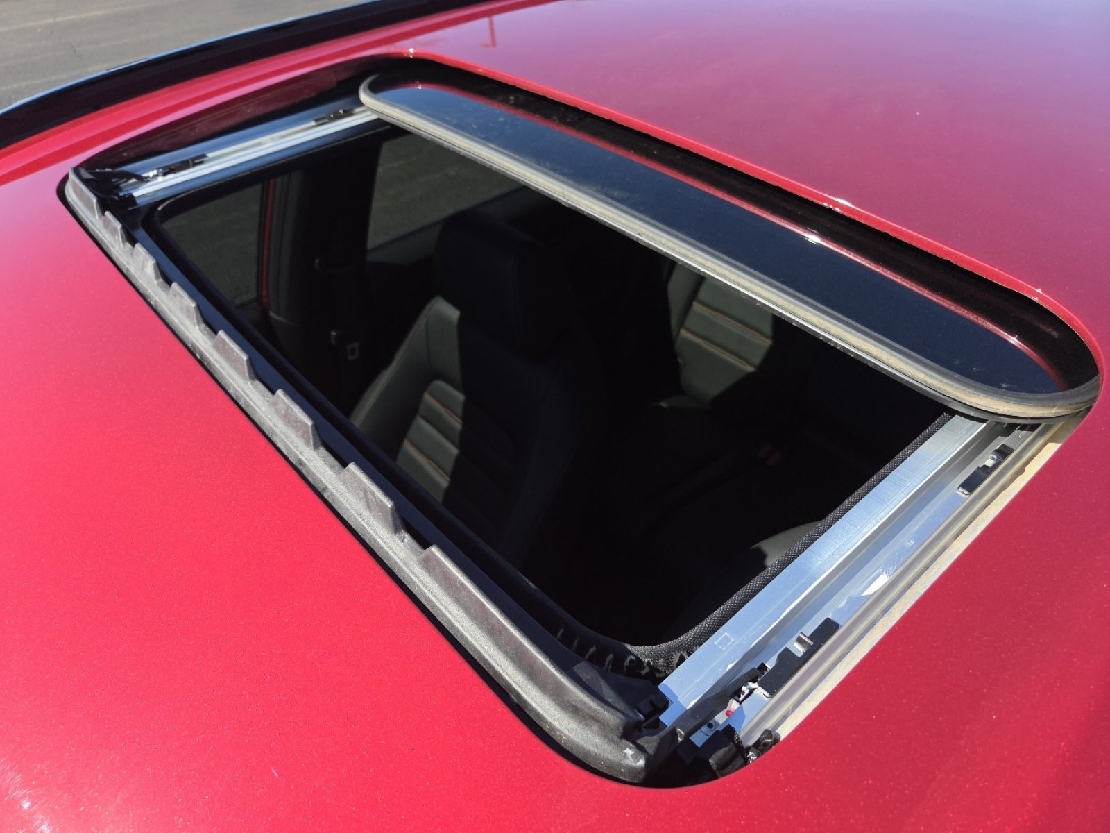 Certified 2025 Honda CR-V Sport-L image 4