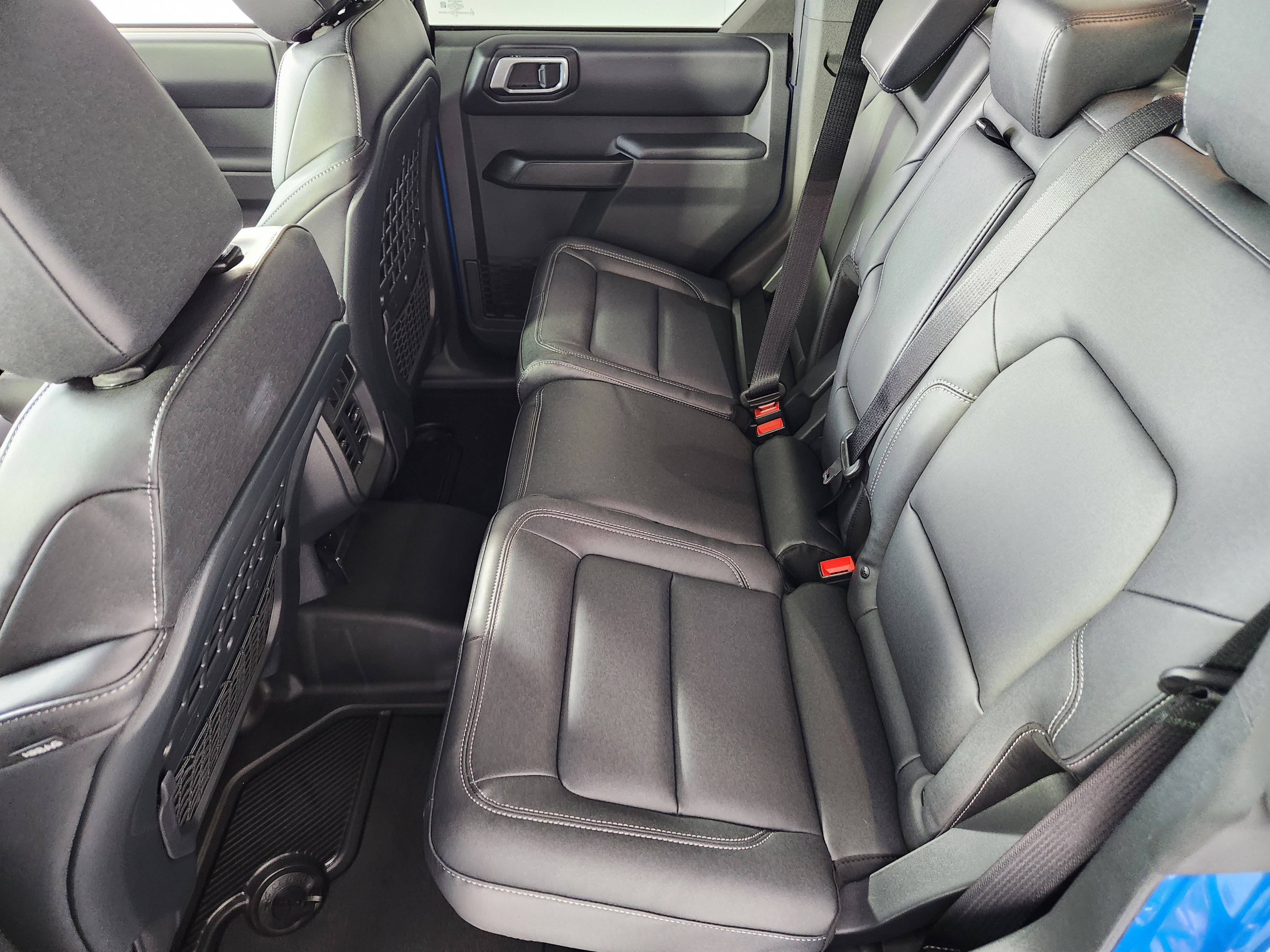 New 2025 Ford Bronco Badlands image 14