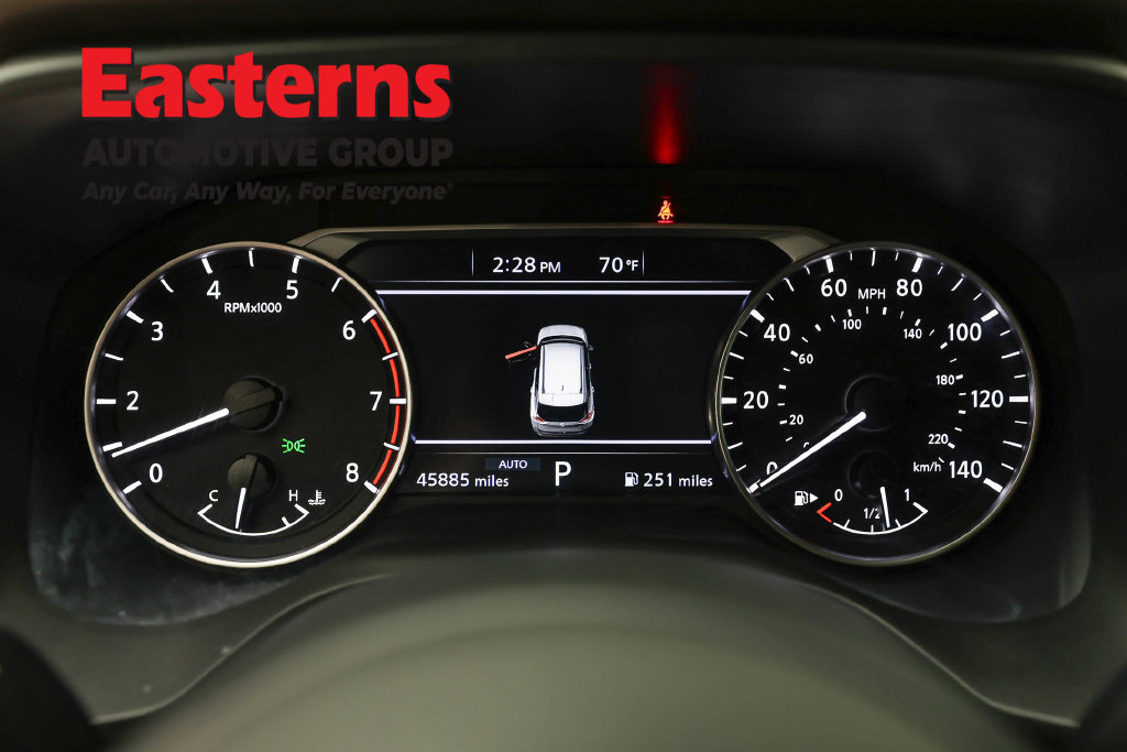 Used 2023 Nissan Rogue S AWD/4WD image 19