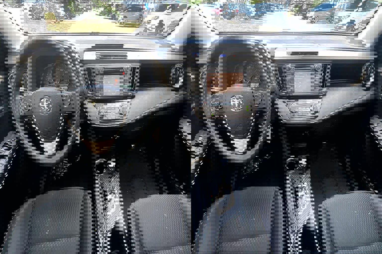 Used 2014 Toyota RAV4 XLE FWD image 16