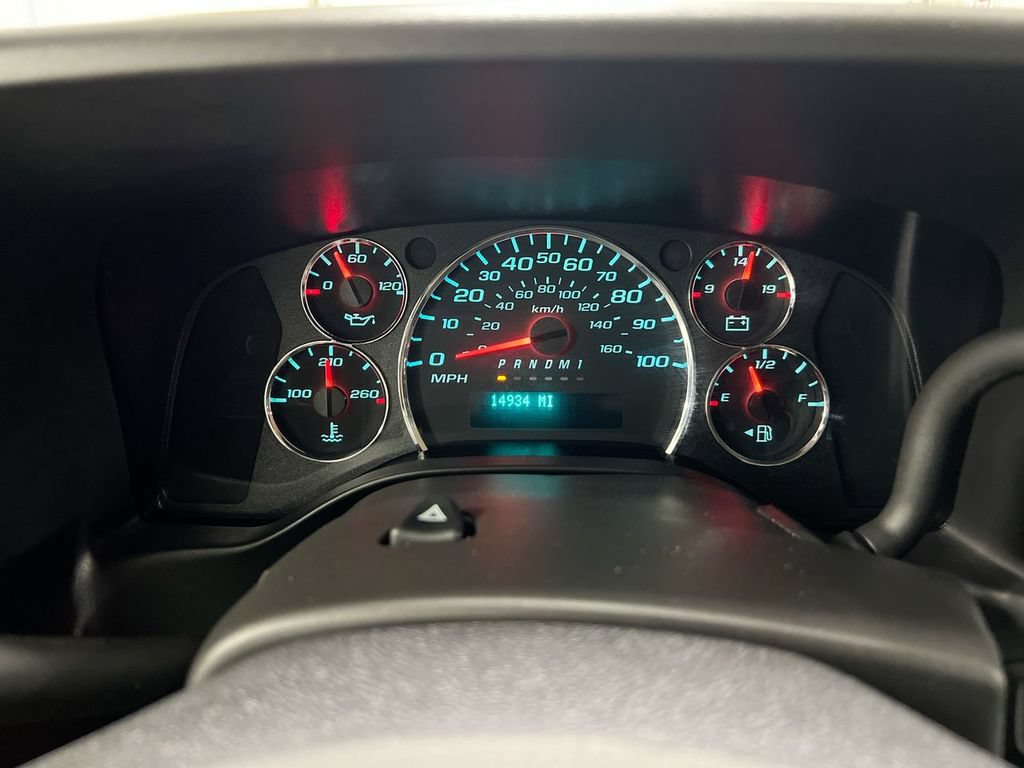 Used 2025 Chevrolet Express 2500 w/ Driver Convenience Package RWD image 12