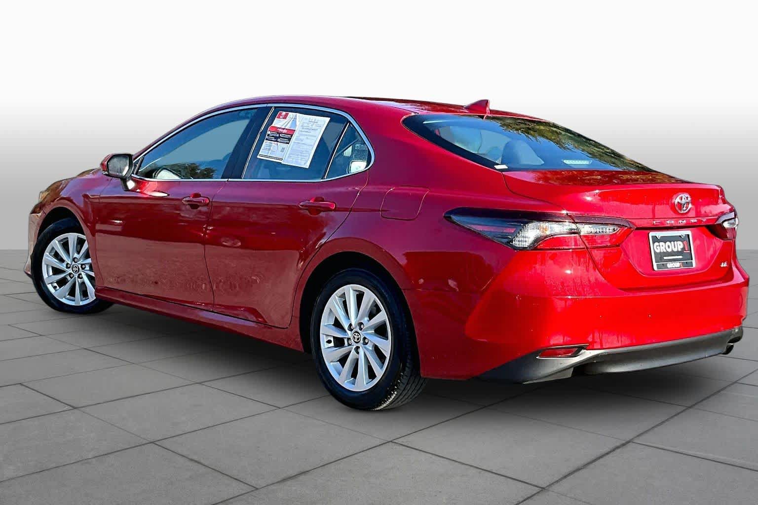 Used 2023 Toyota Camry LE w/ Convenience Package FWD image 11