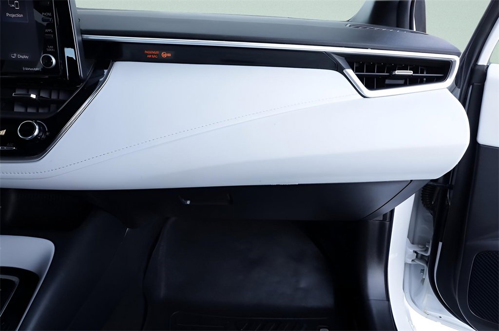 Certified 2022 Toyota Corolla SE w/ Carpet Mat Package (TMS) image 38