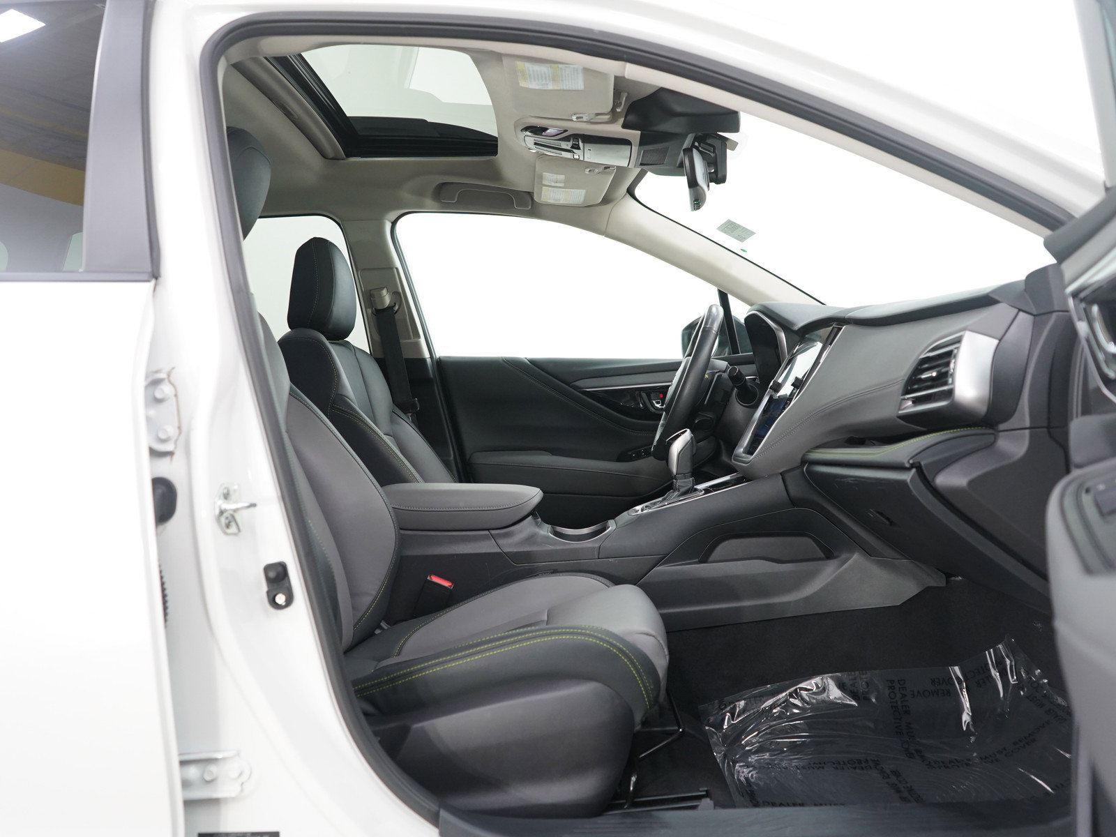 Used 2025 Subaru Outback Onyx Edition image 11