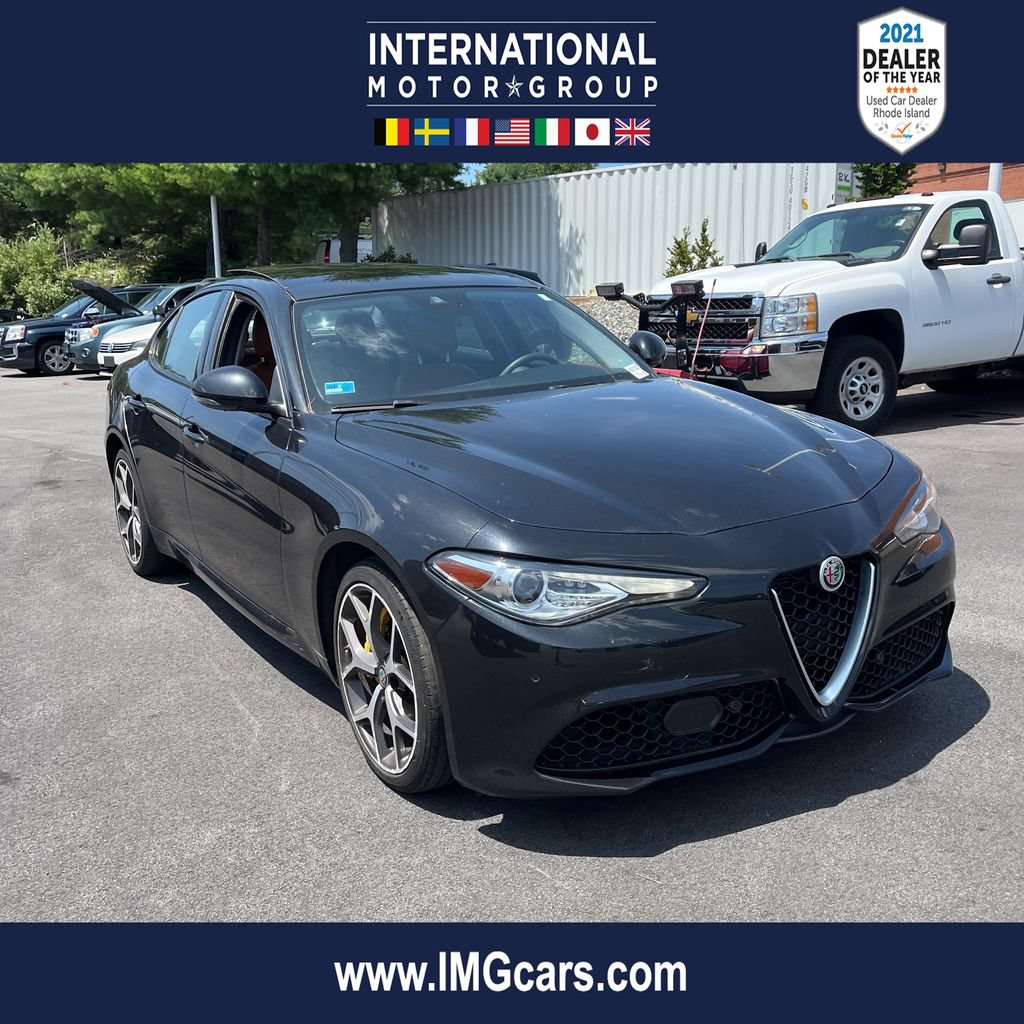 Used 2019 Alfa Romeo Giulia AWD image 1