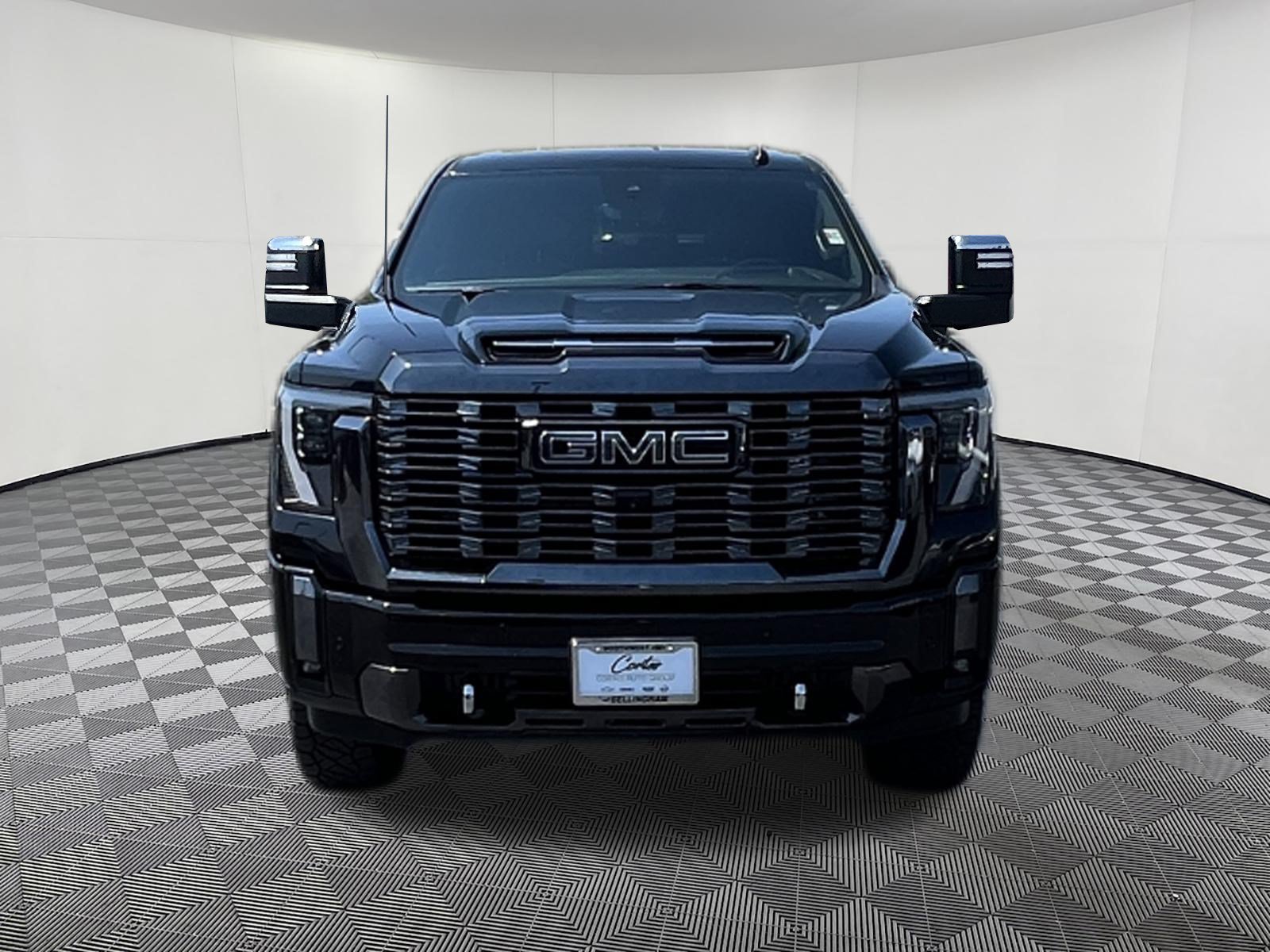 Used 2024 GMC Sierra 2500 Denali Ultimate w/ Max Trailering Package AWD/4WD image 2