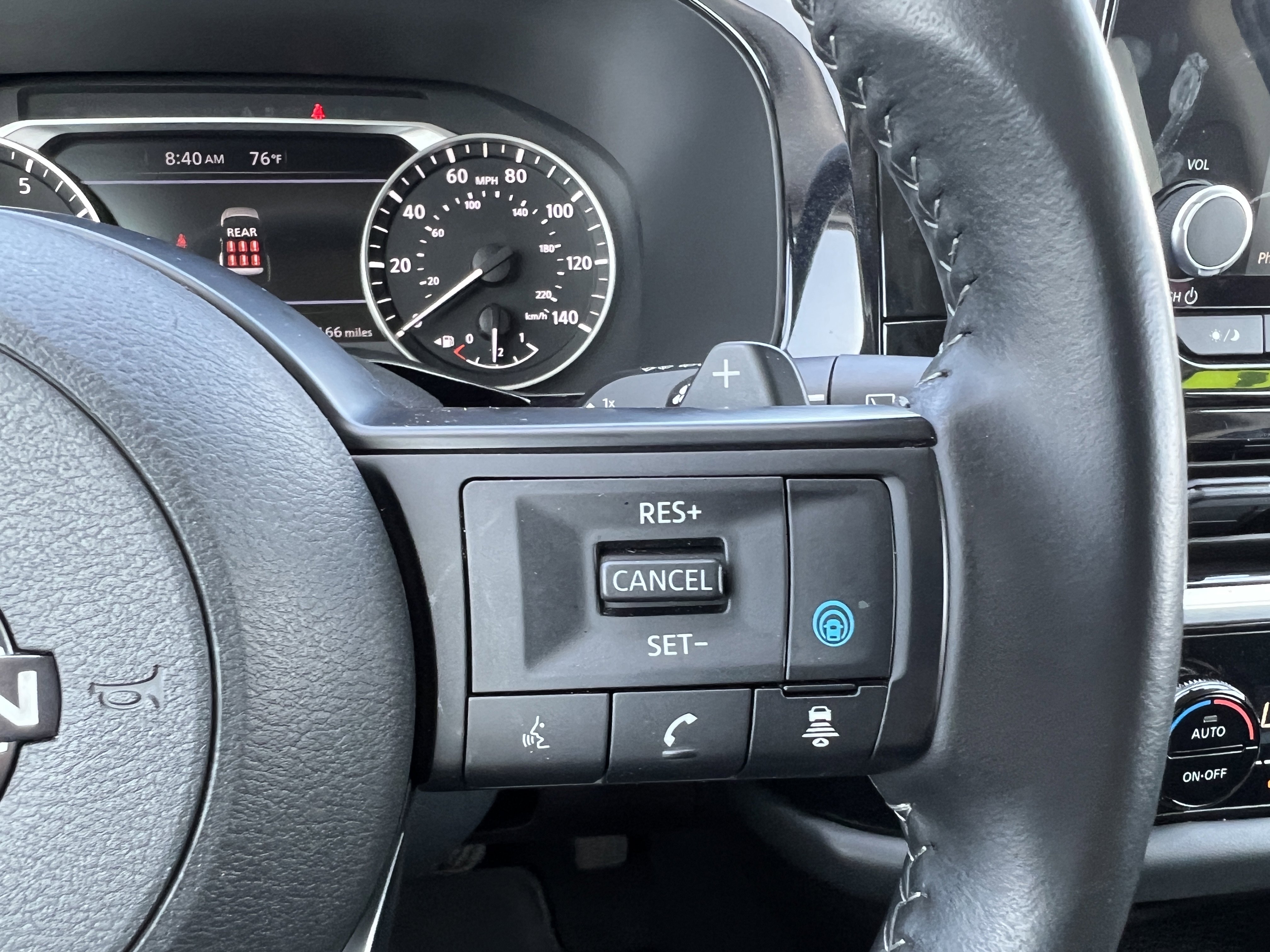 Used 2025 Nissan Pathfinder SV w/ Cargo Package image 29