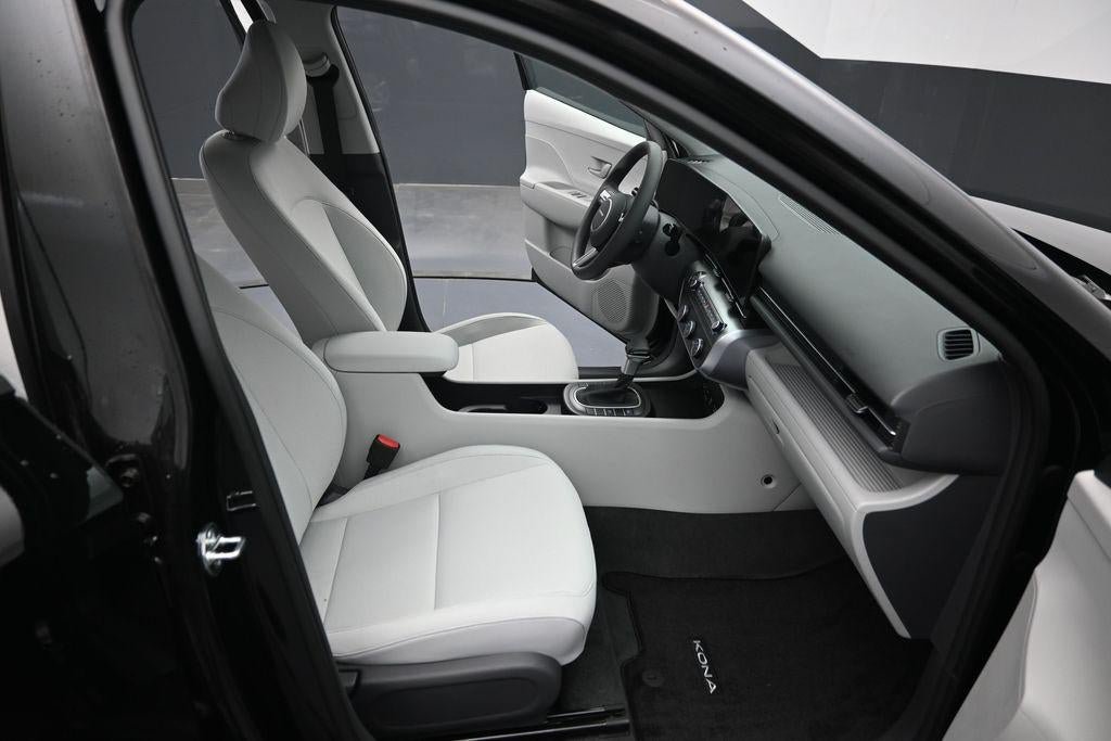 New 2027 Hyundai Kona SE FWD image 29