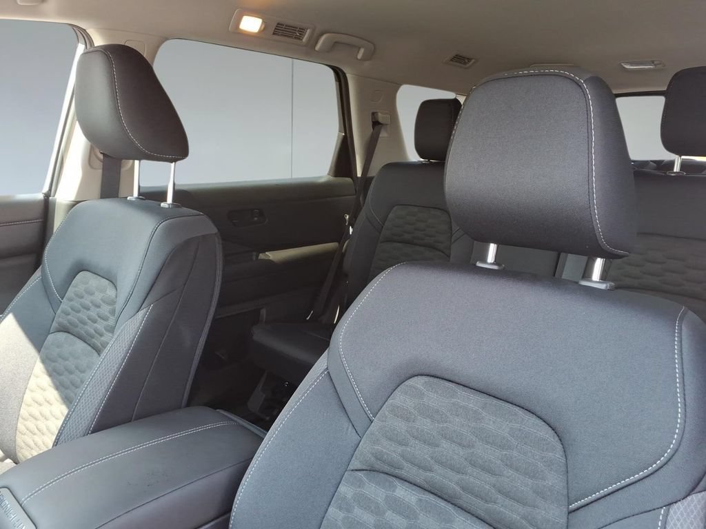 New 2026 Nissan Pathfinder SV w/ Cargo Package FWD image 15