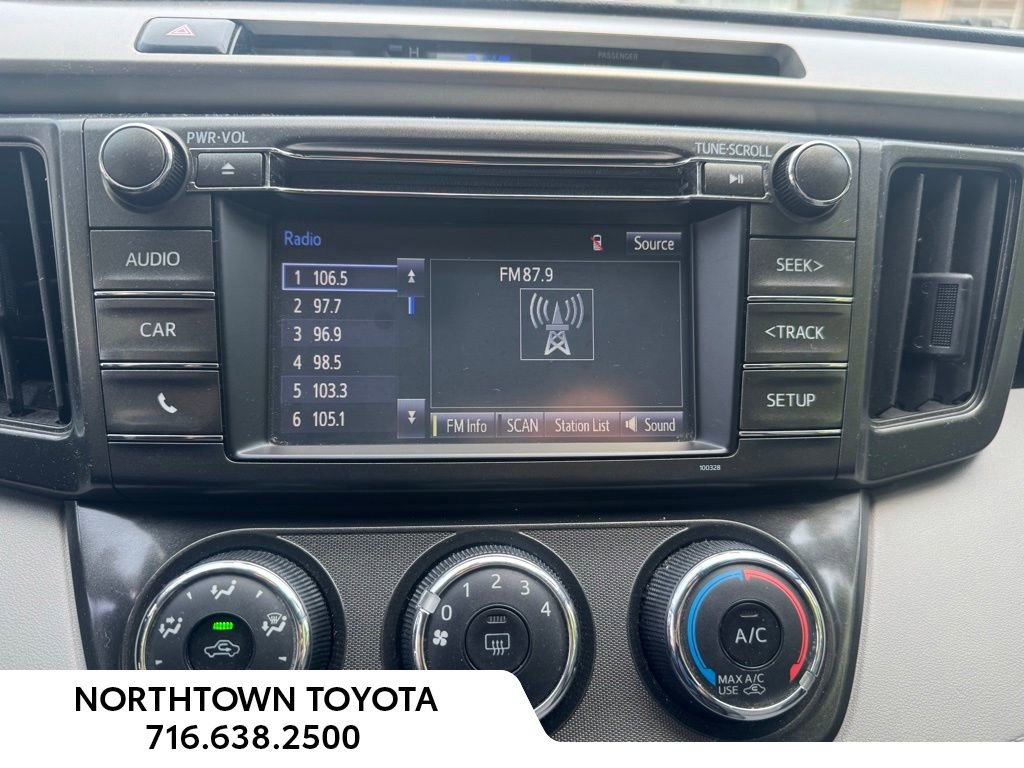 Used 2014 Toyota RAV4 LE AWD/4WD image 31
