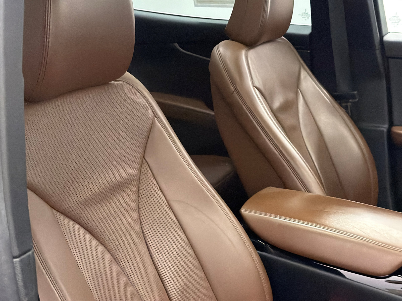 Used 2022 Lincoln Nautilus Reserve FWD image 11