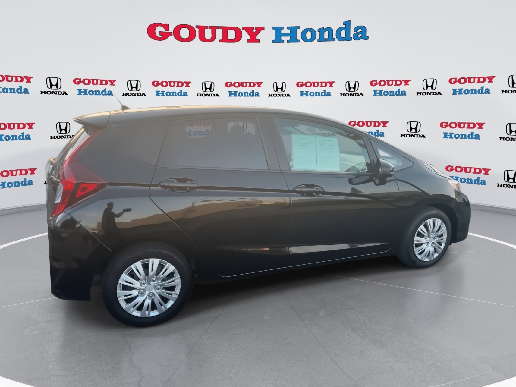 Used 2020 Honda Fit LX image 9