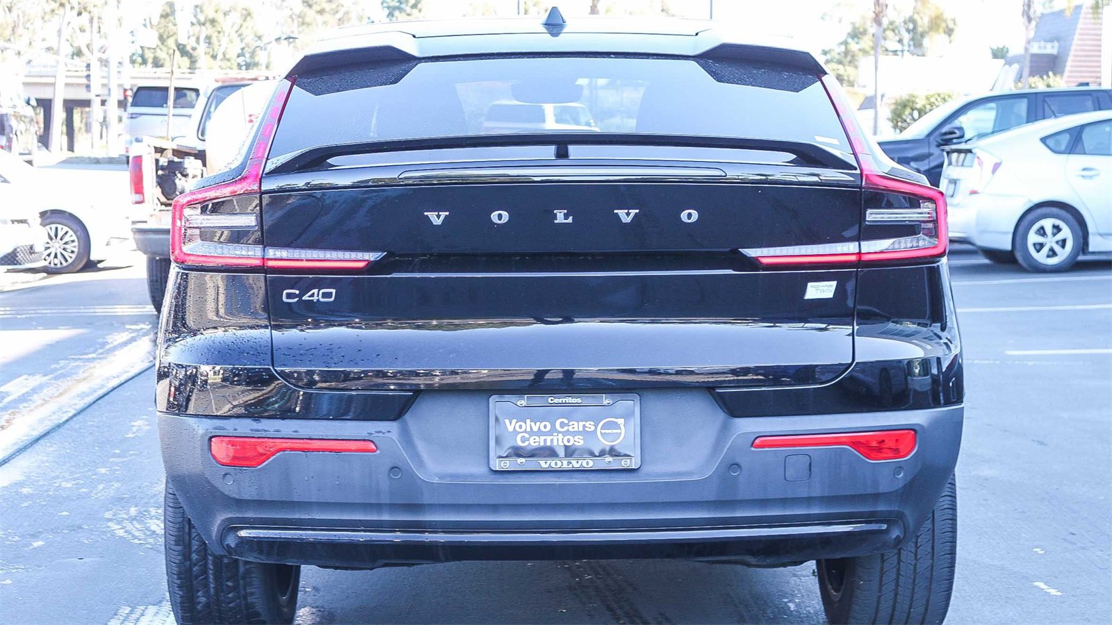 Used 2023 Volvo C40 P8 Recharge Plus w/ Protection Package Premier image 7