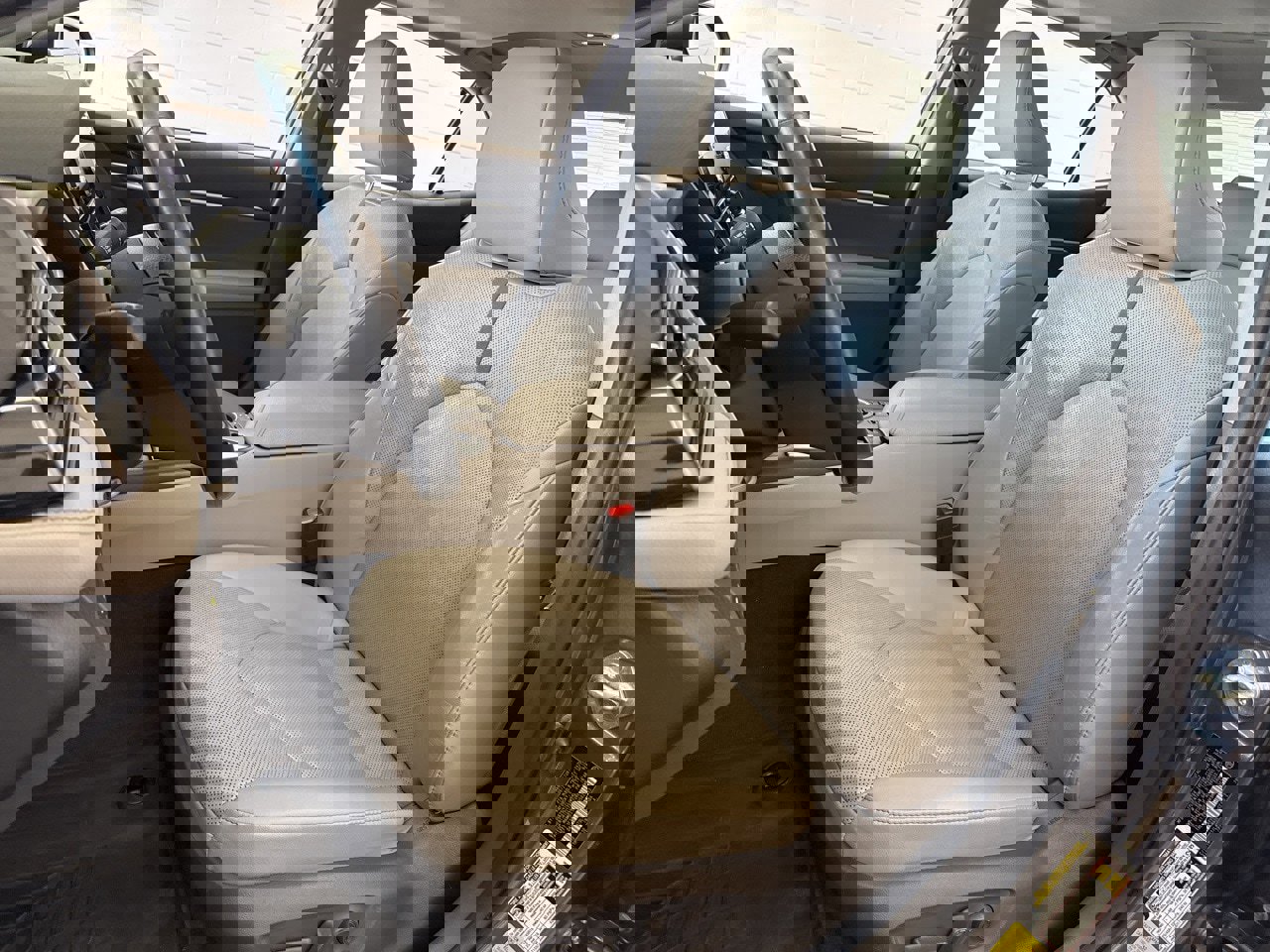 Certified 2021 Toyota Camry XLE w/ Navigation Upgrade Package image 15