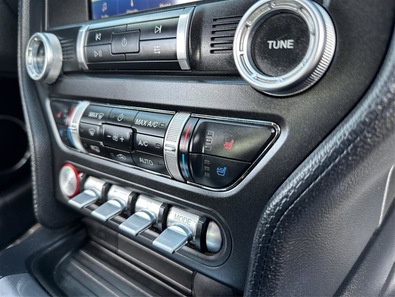 Used 2022 Ford Mustang Premium image 31