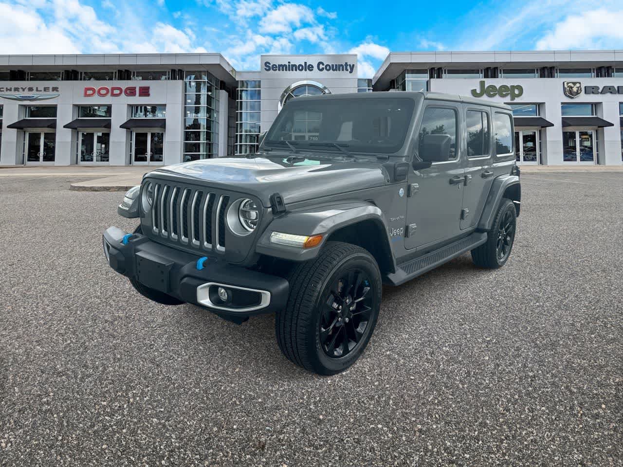 Certified 2022 Jeep Wrangler Unlimited Sahara AWD/4WD image 1
