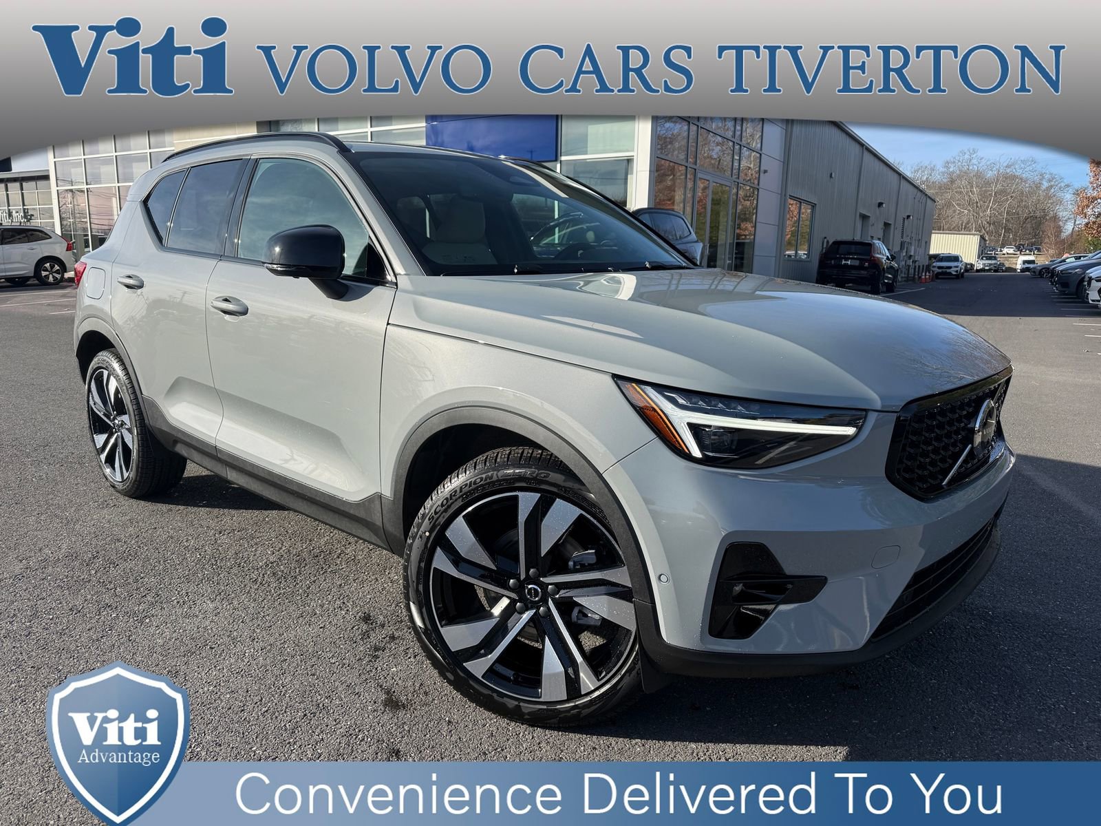 New 2026 Volvo XC40 B5 Ultra w/ Protection Package Premier
