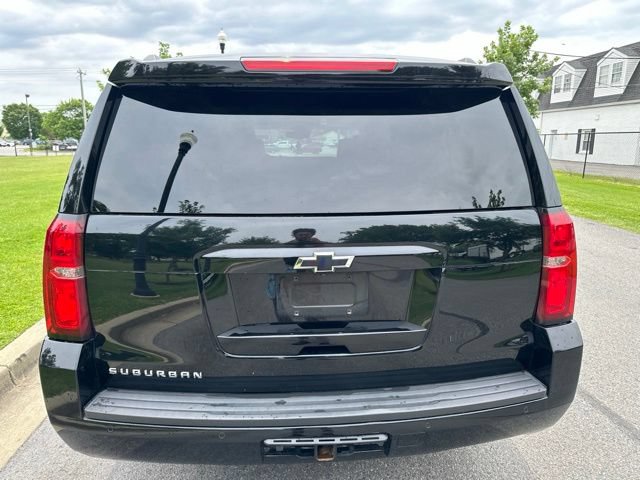Used 2019 Chevrolet Suburban LT AWD/4WD image 19