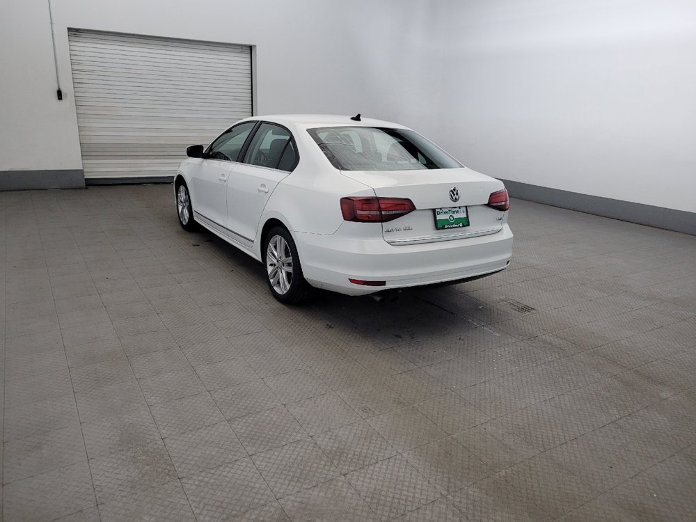 Used 2017 Volkswagen Jetta SEL FWD image 5