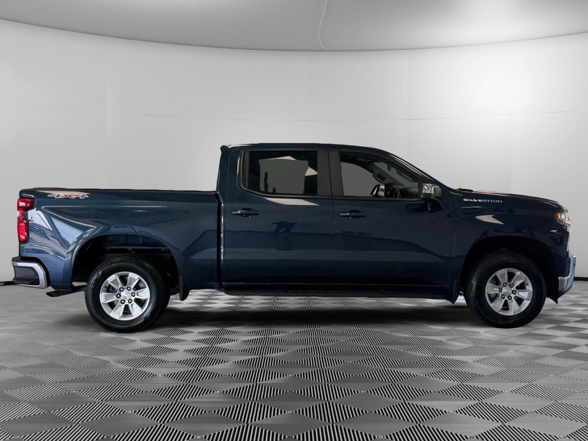 Used 2019 Chevrolet Silverado 1500 LT w/ All-Star Edition AWD/4WD image 9