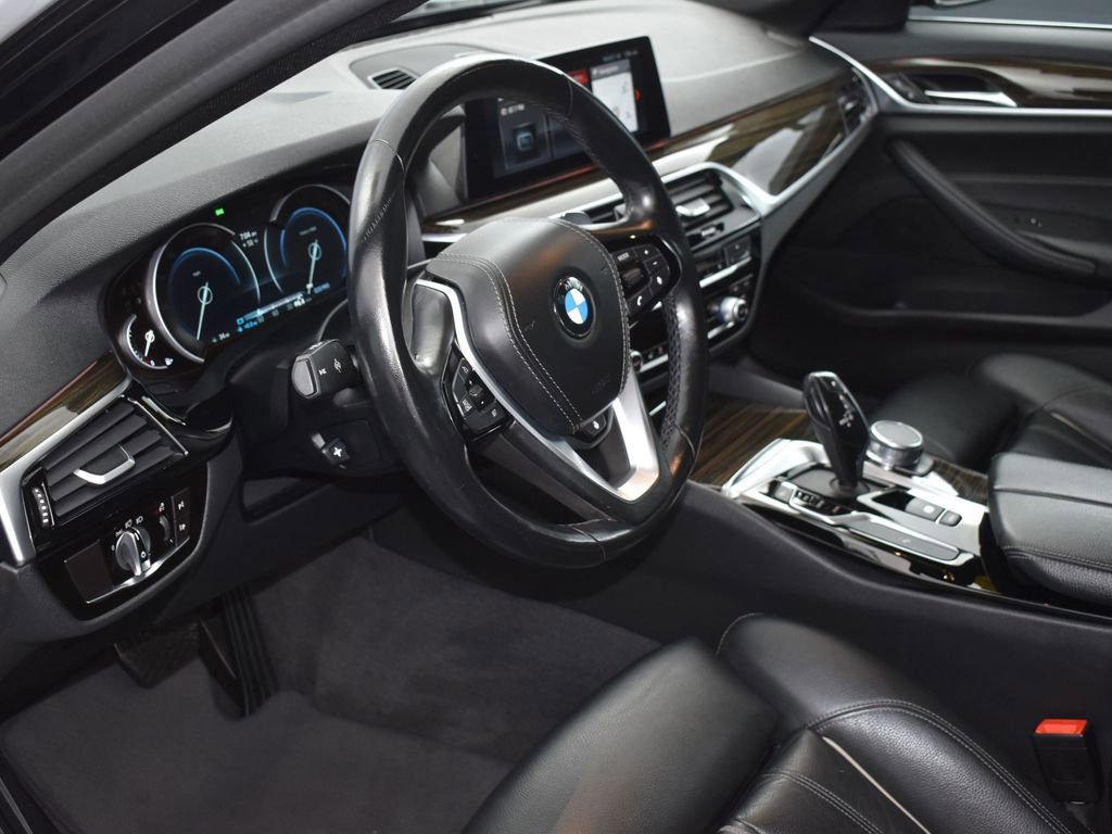 Used 2019 BMW 530i xDrive w/ Convenience Package image 8