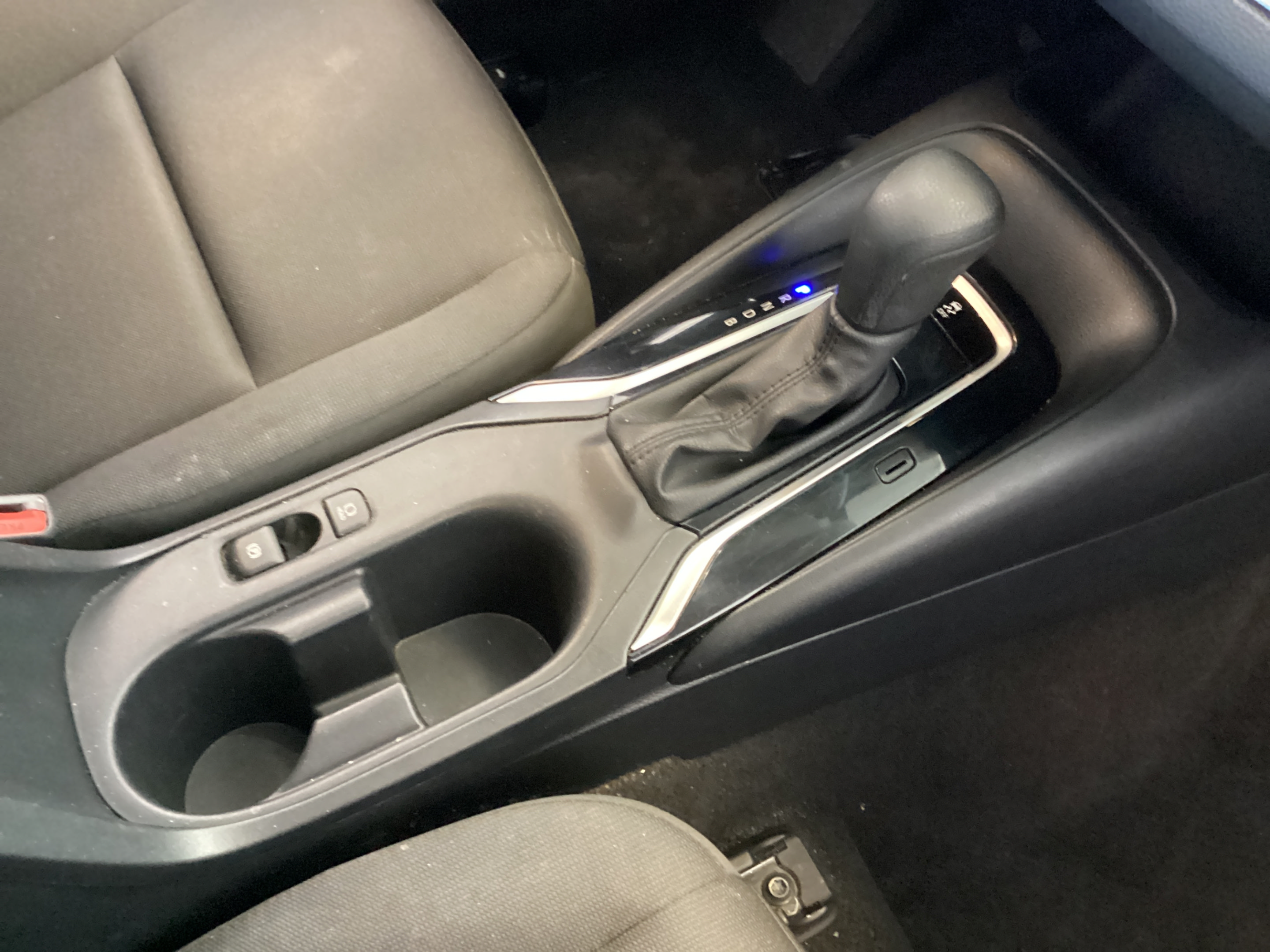 Certified 2024 Toyota Corolla LE FWD image 31