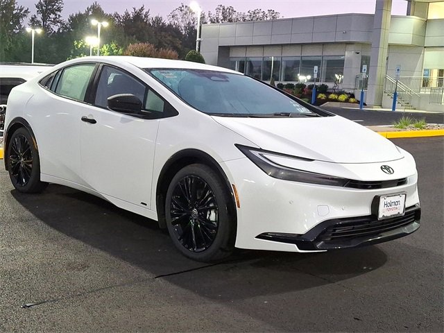 New 2026 Toyota Prius AWD image 2