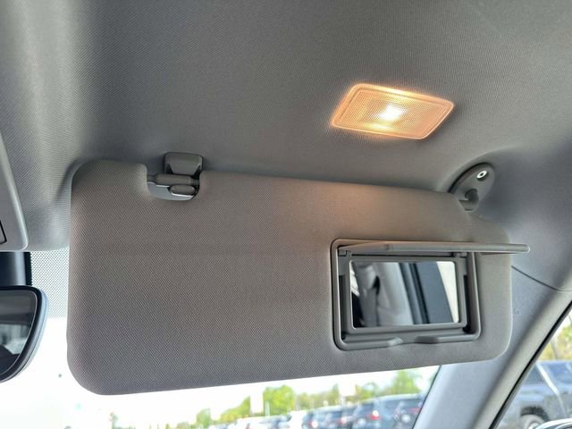 Used 2023 Toyota Highlander XLE AWD/4WD image 42