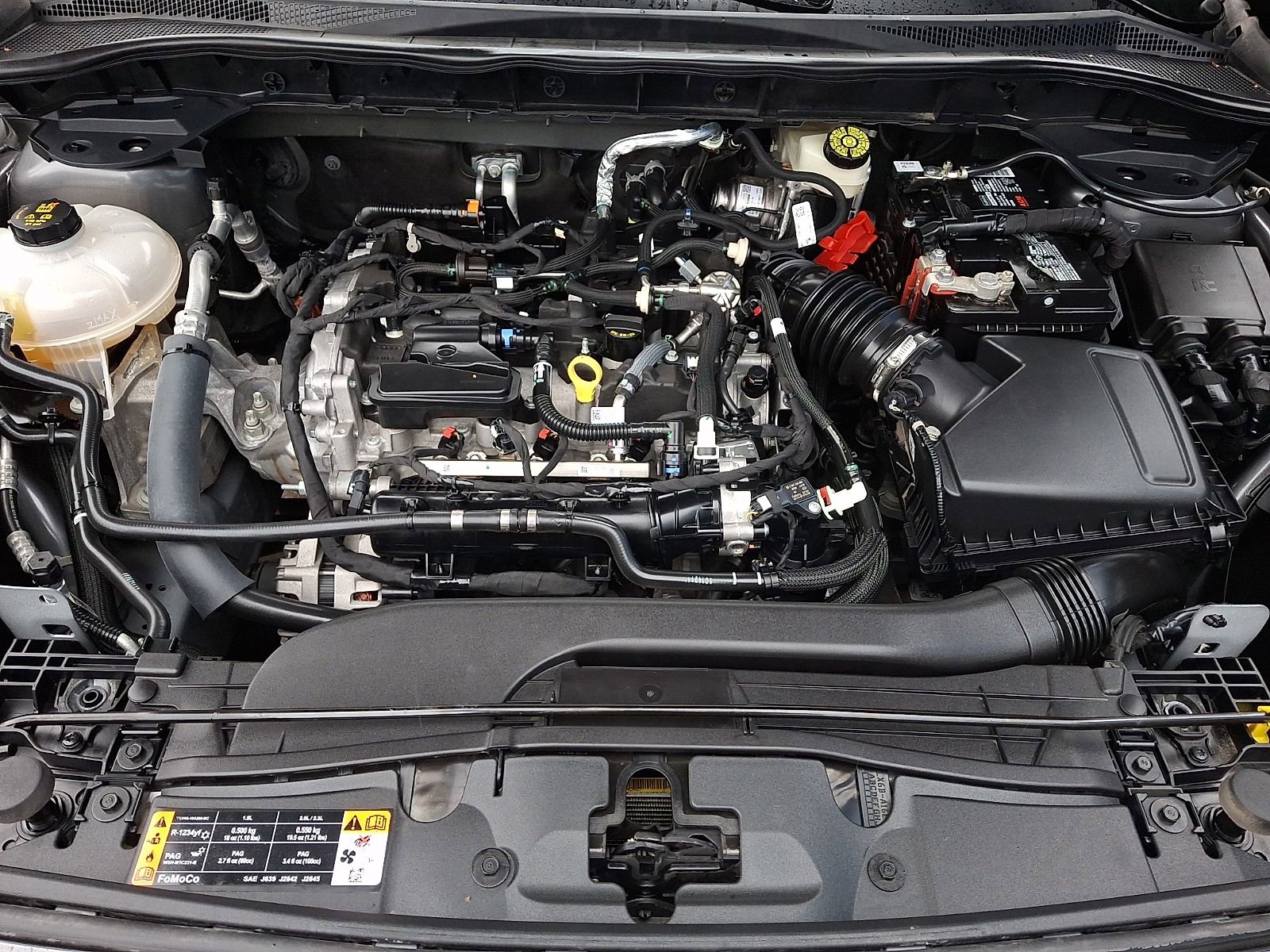 Used 2022 Ford Escape SE w/ SE Sport Appearance Package image 28