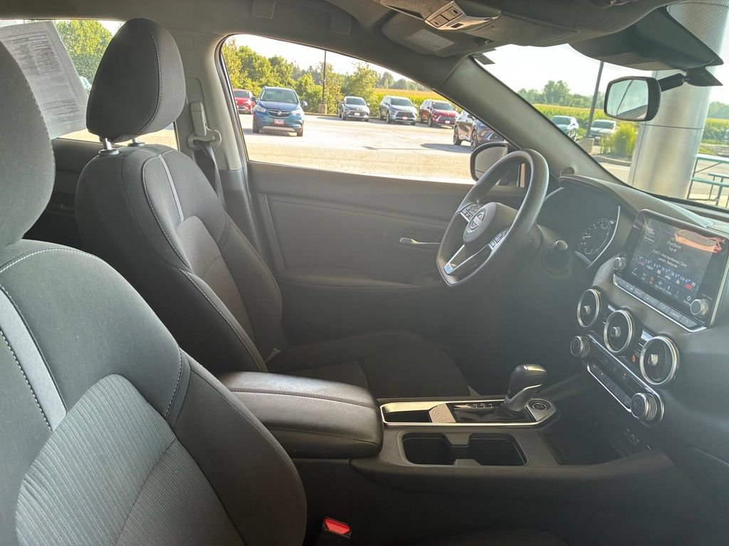 Used 2025 Nissan Sentra SV FWD image 18