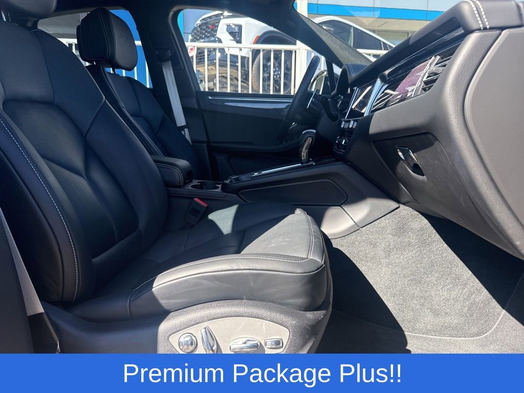 Used 2025 Porsche Macan GTS image 22