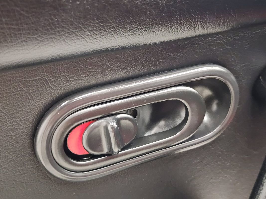 Used 1990 MAZDA MX-5 Miata image 27
