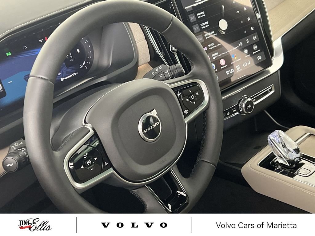 New 2026 Volvo XC90 B6 Plus w/ Protection Package Premier image 10