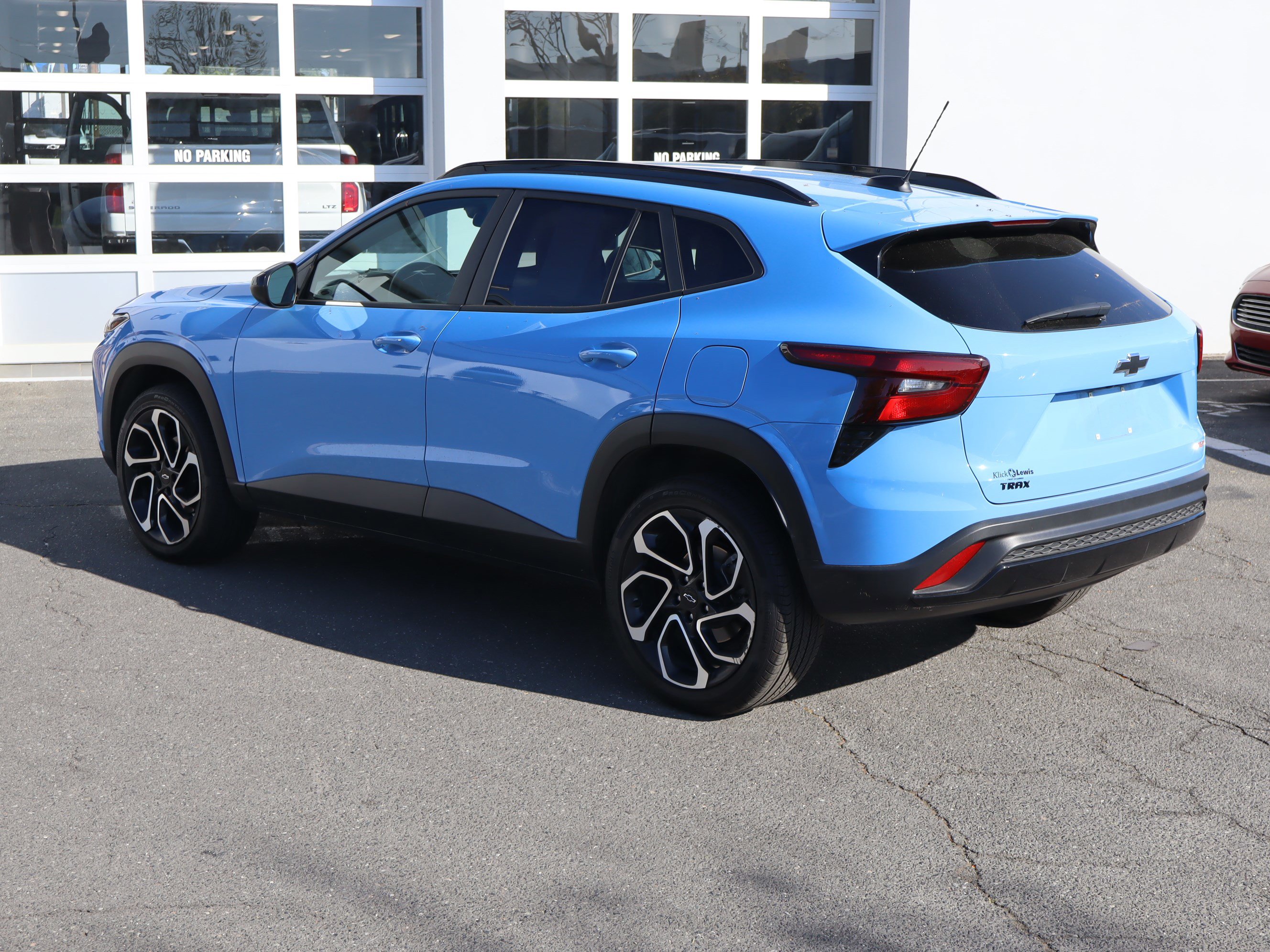 Used 2024 Chevrolet Trax RS image 8
