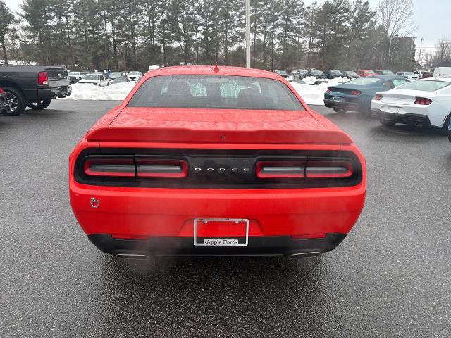 Used 2019 Dodge Challenger SXT w/ Driver Convenience Group image 4