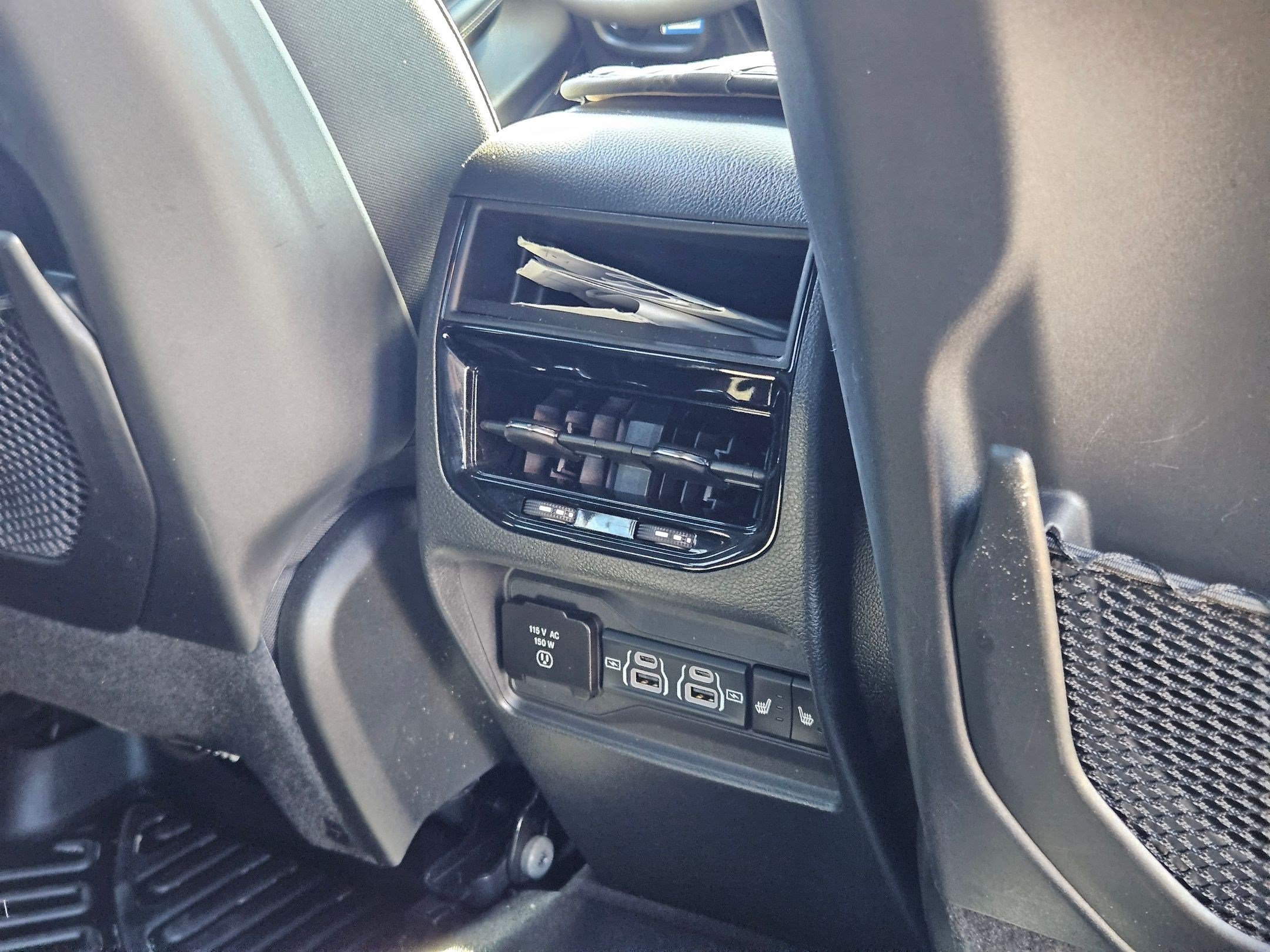 Used 2024 Jeep Grand Cherokee Limited RWD image 24