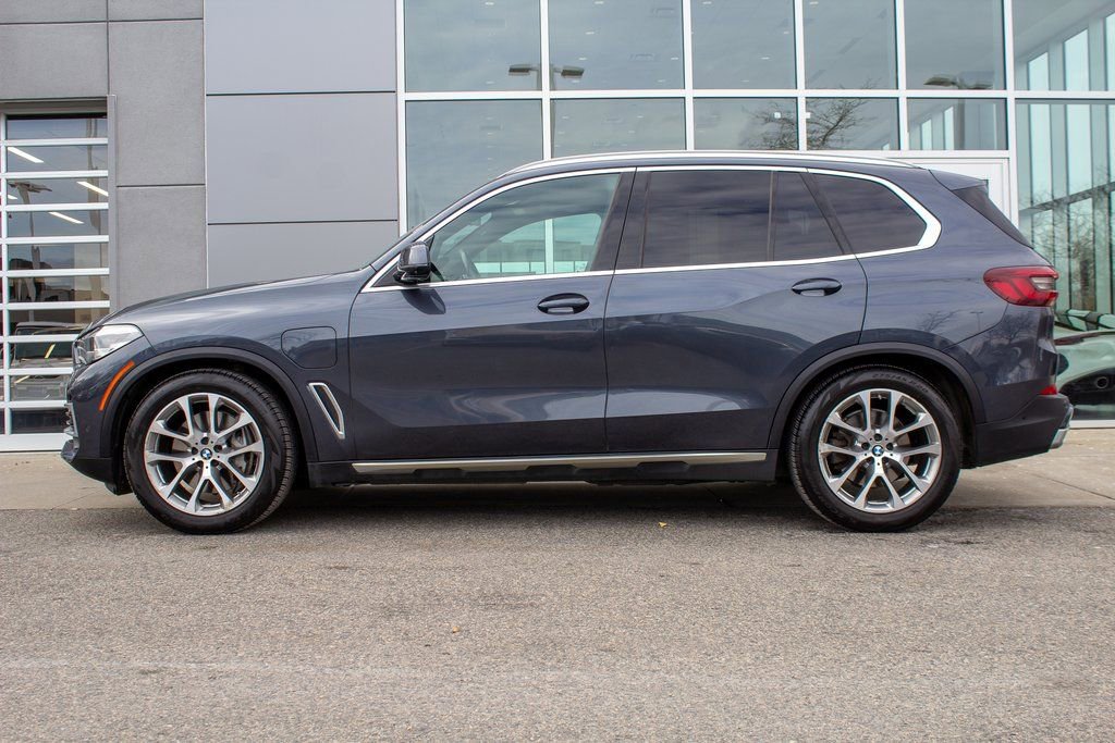 Used 2021 BMW X5 xDrive45e w/ Parking Assistance Package image 7