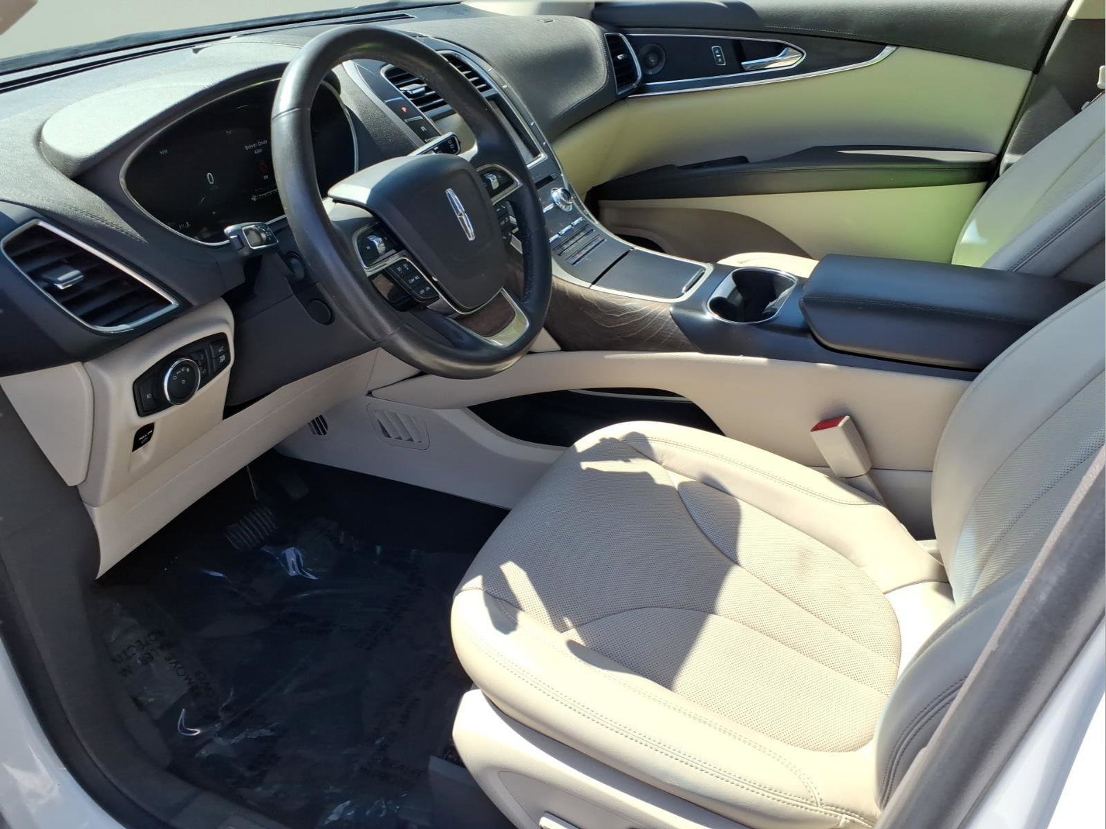 Certified 2020 Lincoln Nautilus Reserve image 13