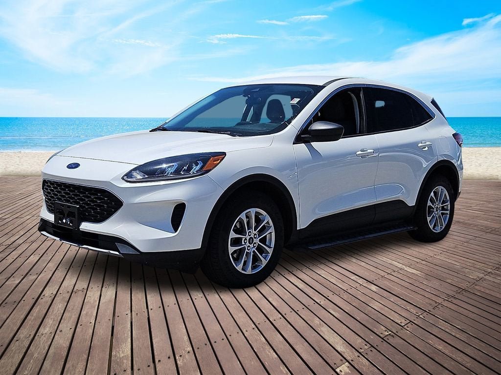 Used 2022 Ford Escape SE w/ Convenience Package AWD/4WD image 3