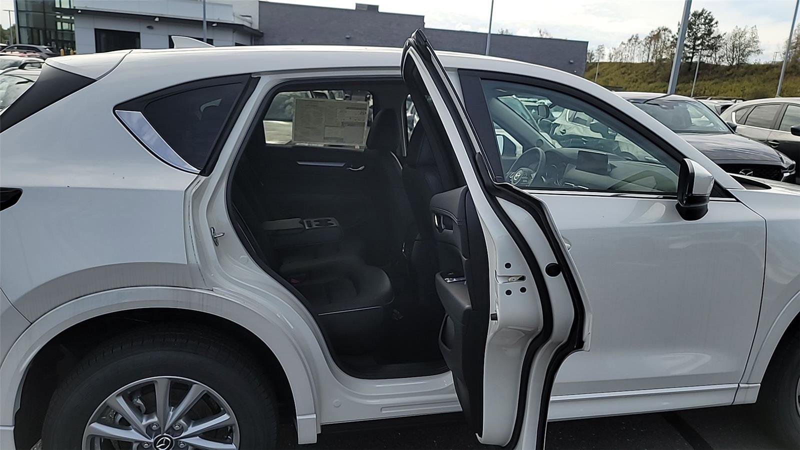 New 2025 MAZDA CX-5 AWD 2.5 S w/ Select Package image 24